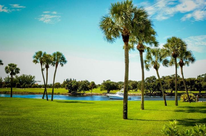 336 Golfview Road, Unit 614 North Palm Beach, FL 33408 - Photo 34 of 47 POOL