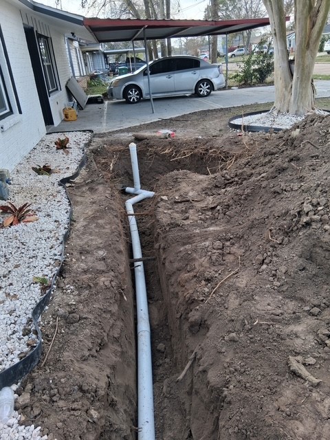 2910 Rose Street Pasadena, TX 77503 - Photo 16 of 18 a view of a backyard space with wooden fence