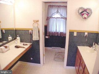 701 Farnum Road Lititz, PA 17543 - Photo 9 of 10