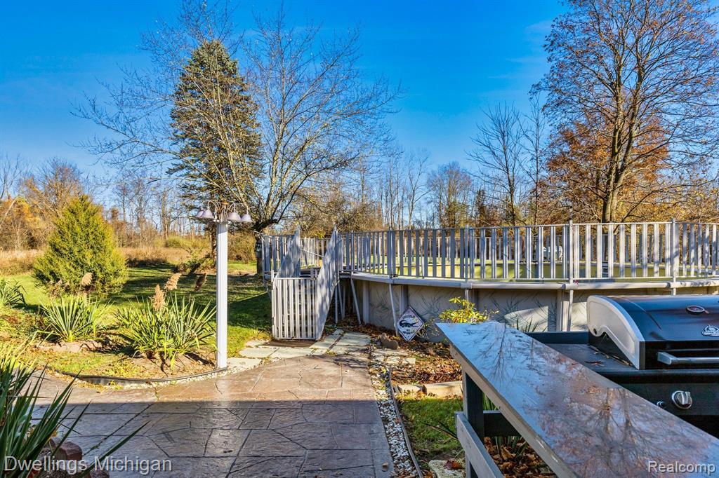 14081 Lenmoore Road Belleville, MI 48111 - Photo 29 of 34