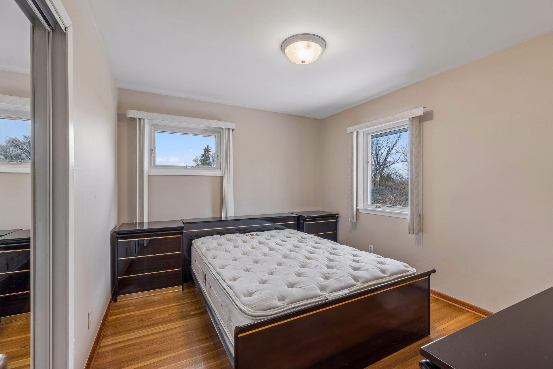 1025 Colby Street St. Paul, MN 55116 - Photo 14 of 22