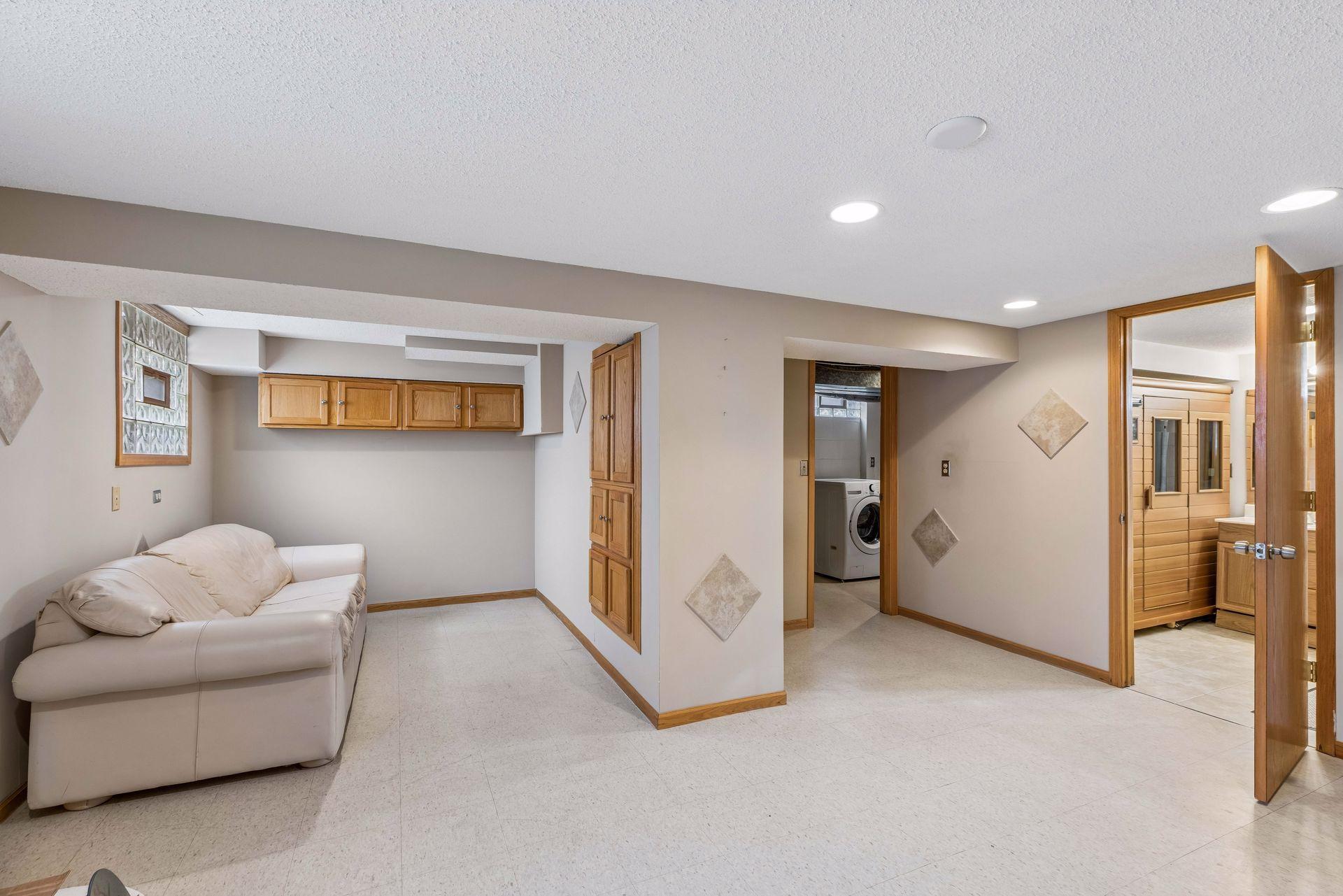 1025 Colby Street St. Paul, MN 55116 - Photo 16 of 22