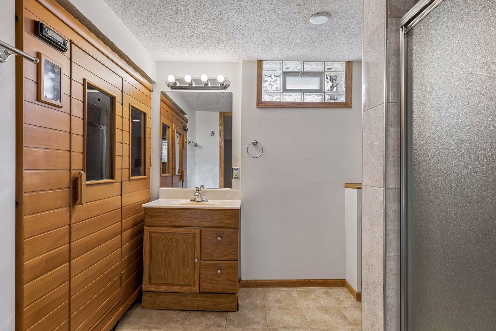 1025 Colby Street St. Paul, MN 55116 - Photo 18 of 22