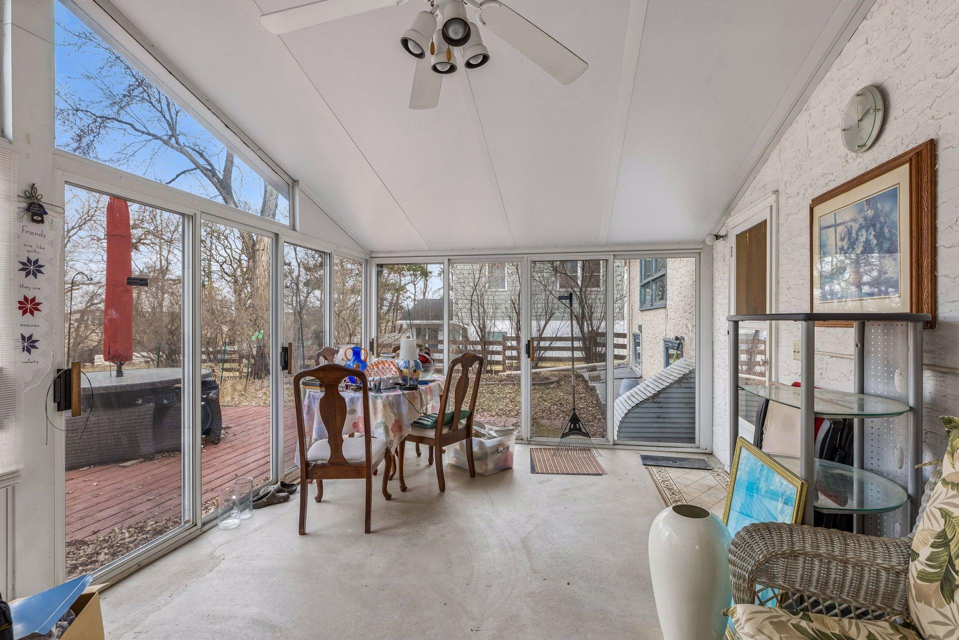 1025 Colby Street St. Paul, MN 55116 - Photo 7 of 22