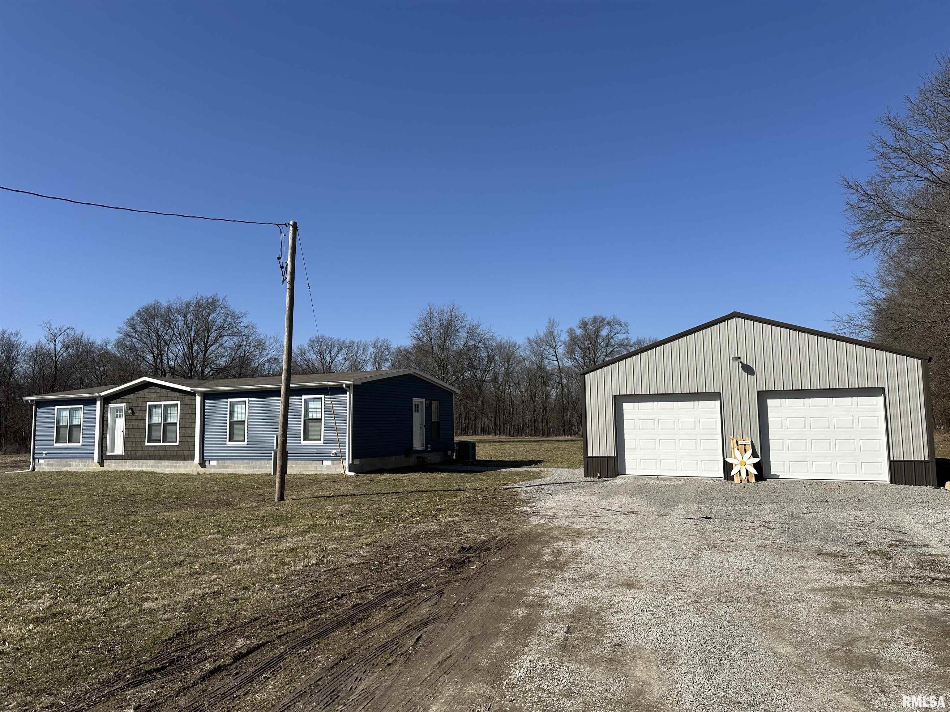 2979 Bundyville Road Walnut Hill, IL 62893 - Photo 2 of 70