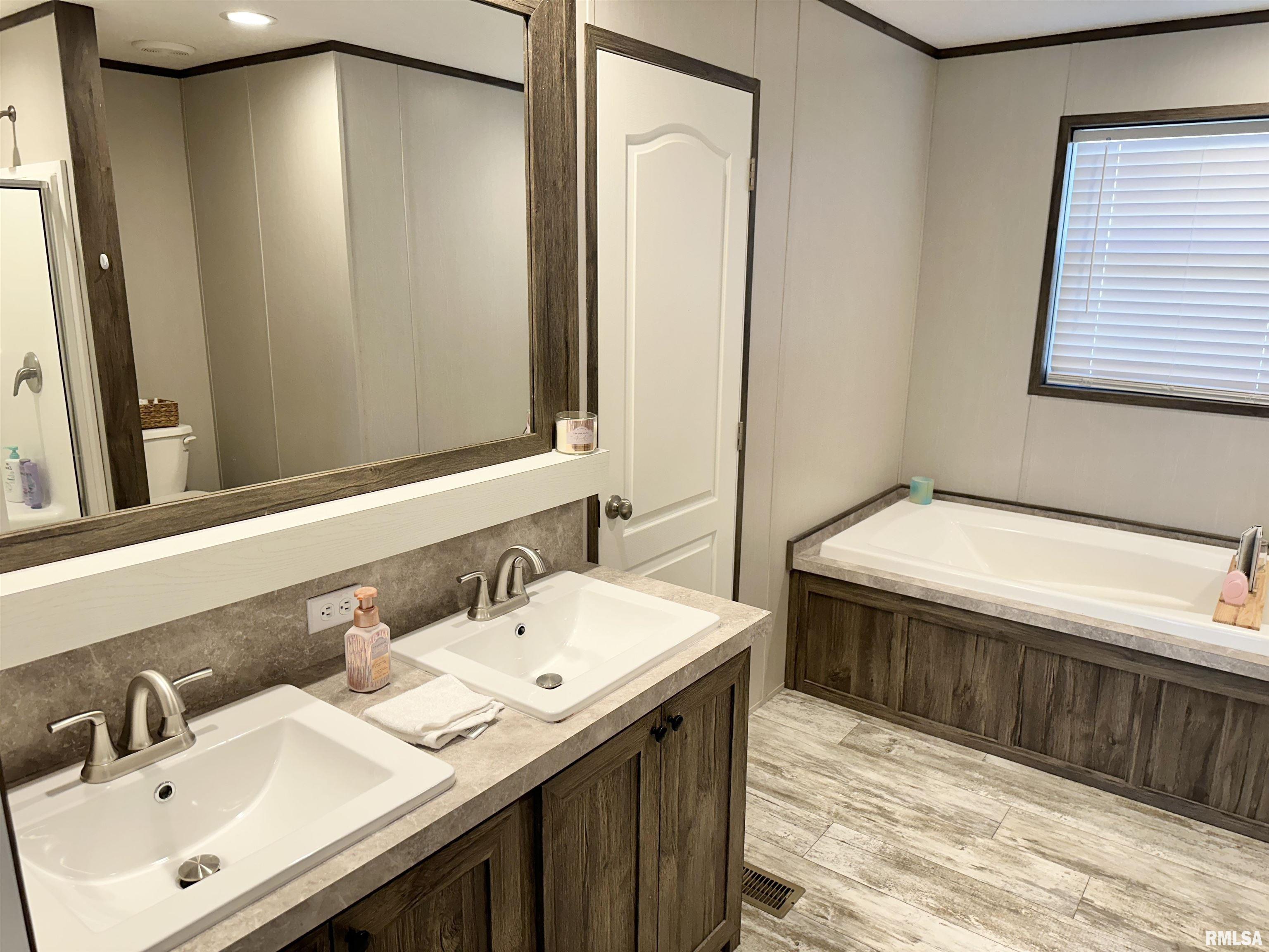 2979 Bundyville Road Walnut Hill, IL 62893 - Photo 26 of 70