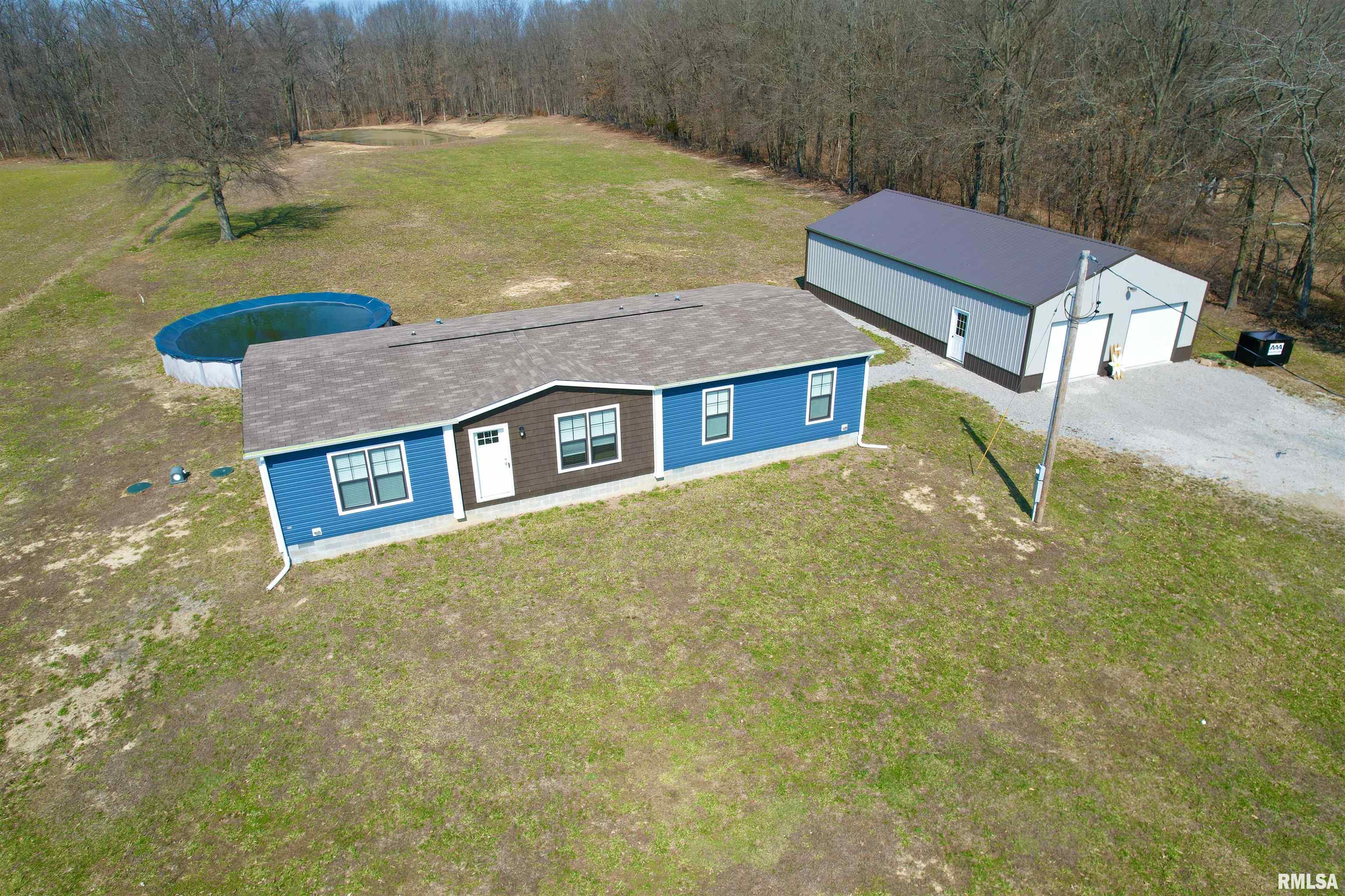 2979 Bundyville Road Walnut Hill, IL 62893 - Photo 3 of 70