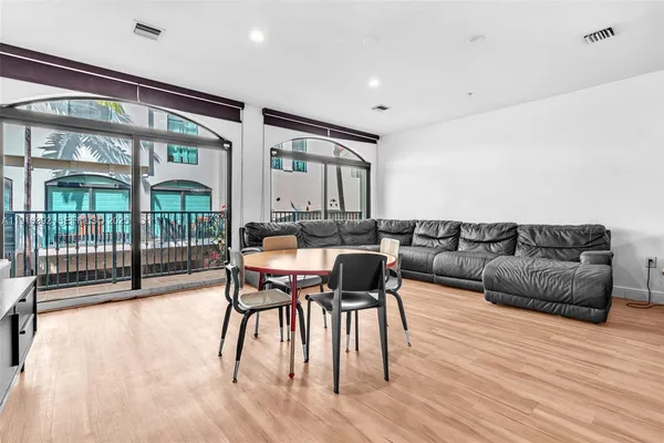 $1,500,000 | 1162 98th Street, Unit 4, Bay Harbor Islands, FL 33154