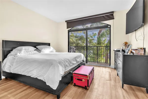 $1,500,000 | 1162 98th Street, Unit 4, Bay Harbor Islands, FL 33154