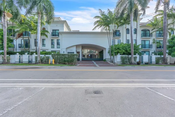 $1,500,000 | 1162 98th Street, Unit 4, Bay Harbor Islands, FL 33154