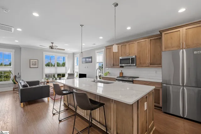 $590,000 | 7 Hub Street, Greenville, SC 29601