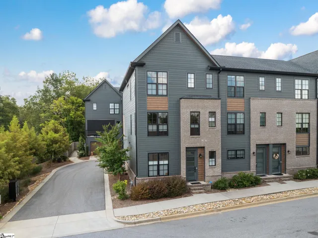 $590,000 | 7 Hub Street, Greenville, SC 29601