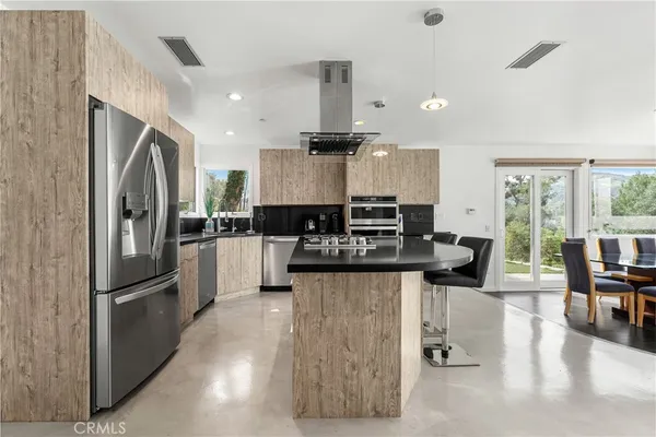 $2,999,999 | 385 South Via Montanera, Anaheim Hills, CA 92807