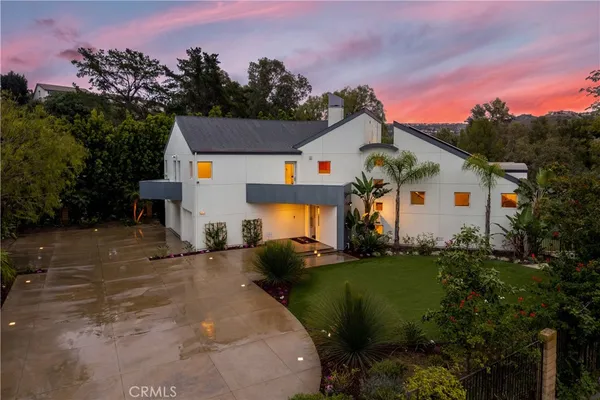 $2,999,999 | 385 South Via Montanera, Anaheim Hills, CA 92807