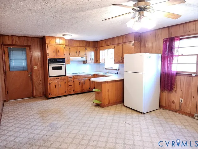 $1,400 | 1071 Samuel Road, Alton, VA 24520