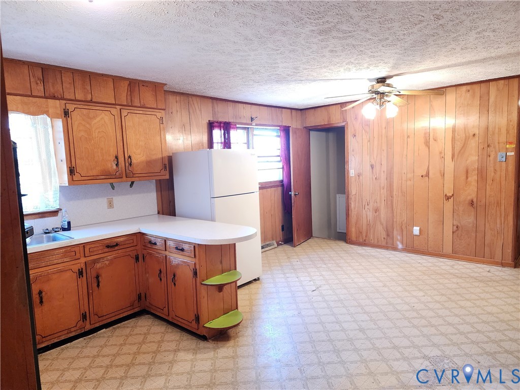 1071 Samuel Road Alton, VA 24520 - Photo 8 of 17