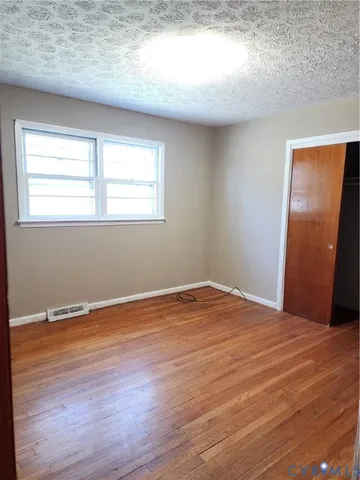 $1,400 | 1071 Samuel Road, Alton, VA 24520