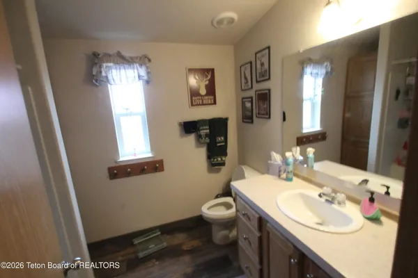 $750,000 | 10 Foothill Boulevard, Alpine, WY 83128