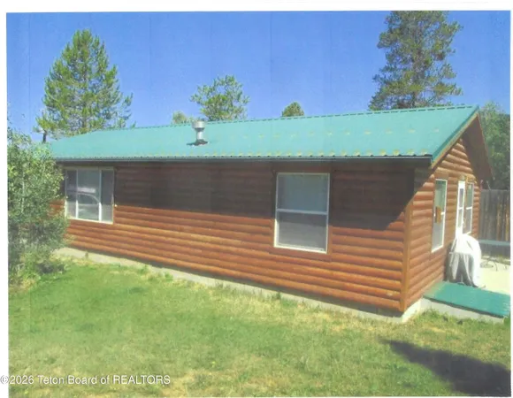 $750,000 | 10 Foothill Boulevard, Alpine, WY 83128