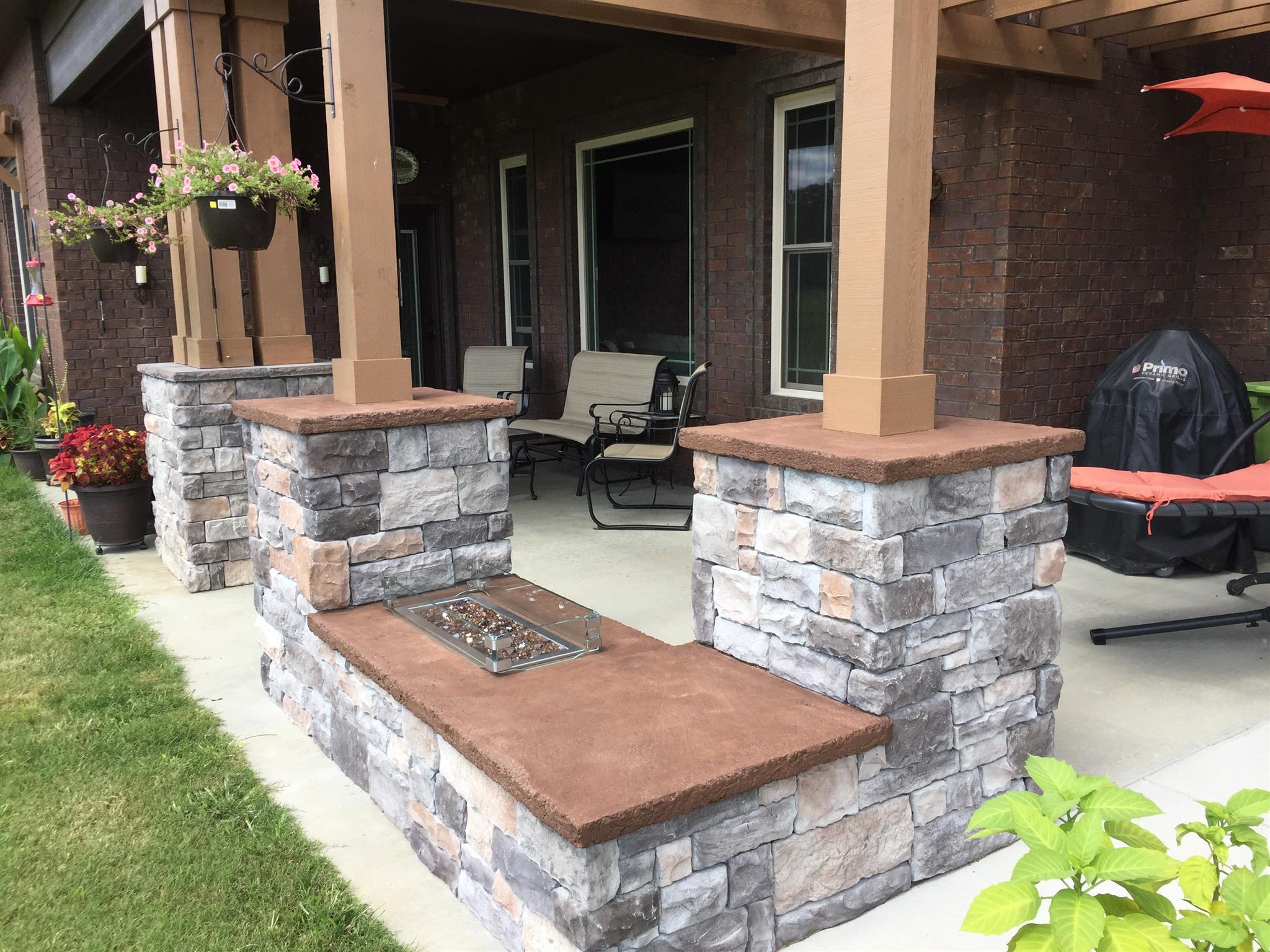 4680 Sango Road Clarksville, TN 37043 - Photo 29 of 29 a building outdoor space with patio furniture and potted plants