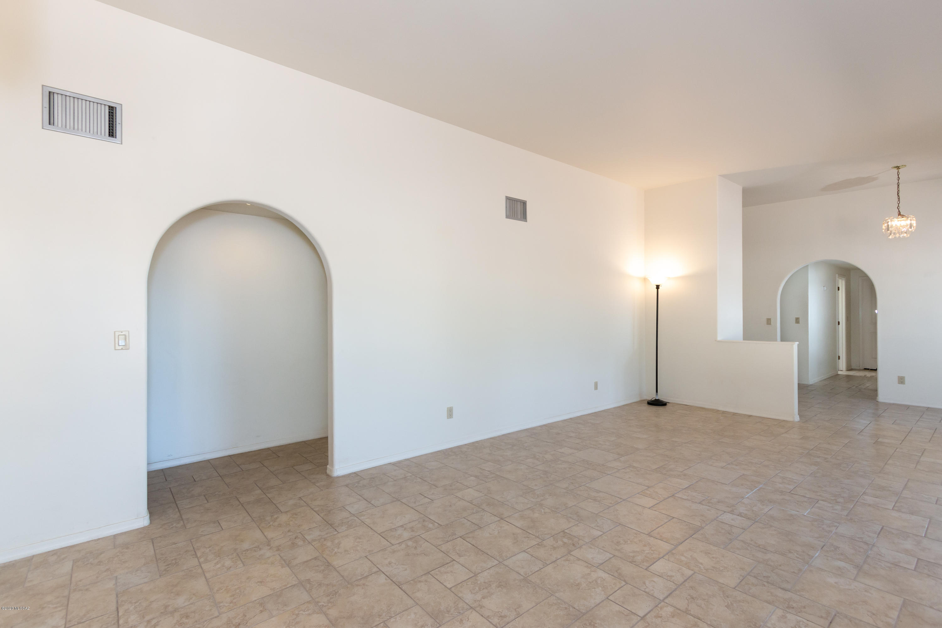 910 West Los Altos Road Tucson, AZ 85704 - Photo 6 of 42 Gallery Image 6