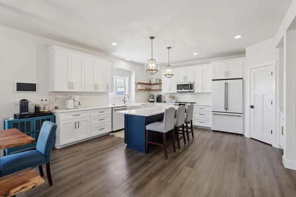 $817,500 | 6256 John F Kennedy Drive, DeForest, WI 53532