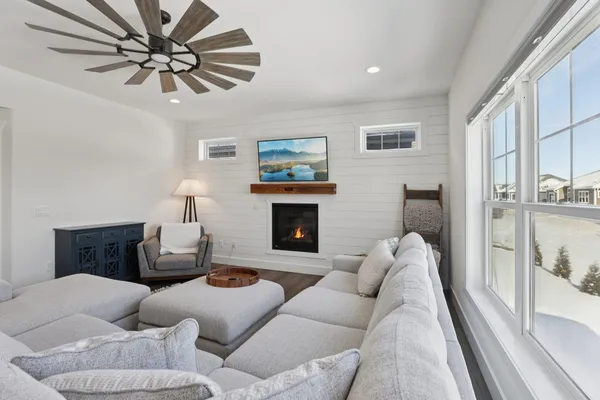 $817,500 | 6256 John F Kennedy Drive, DeForest, WI 53532