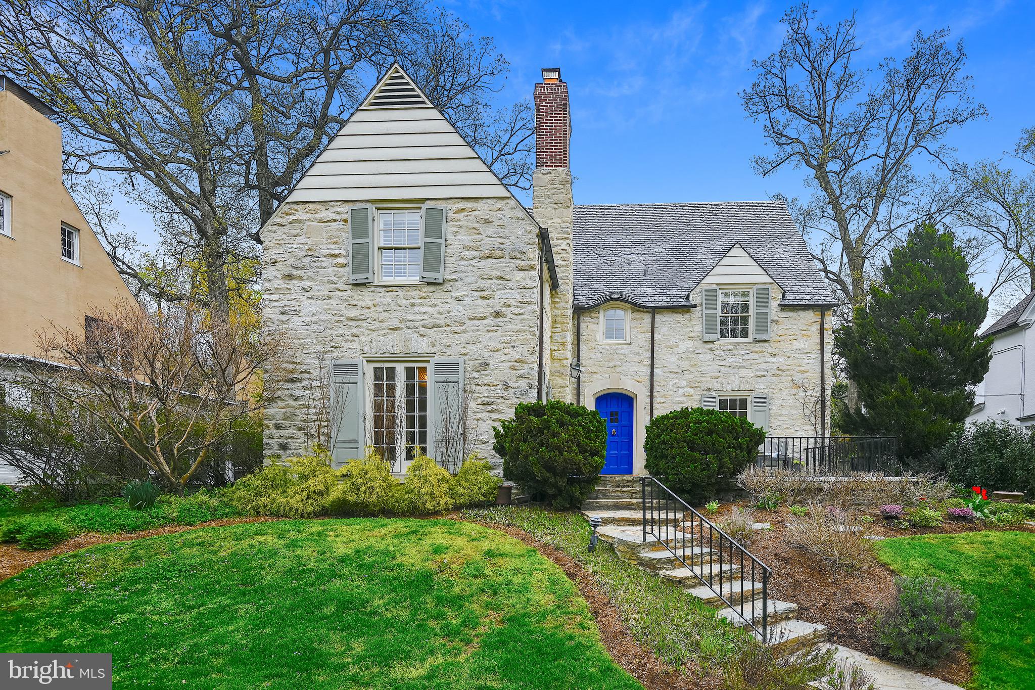 5217 Springlake Way Baltimore, MD 21212 - Photo 2 of 62 Stone lined walkway adorned with lavender