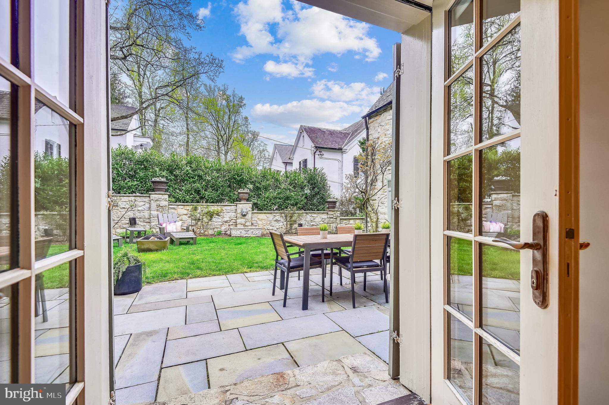 5217 Springlake Way Baltimore, MD 21212 - Photo 18 of 62 Bluestone patio