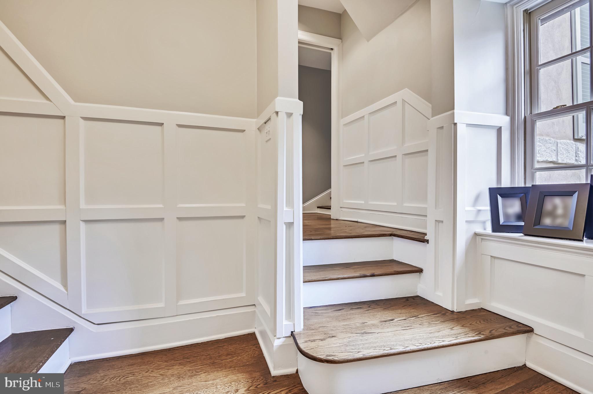 5217 Springlake Way Baltimore, MD 21212 - Photo 31 of 62 Stairs leading into master suite
