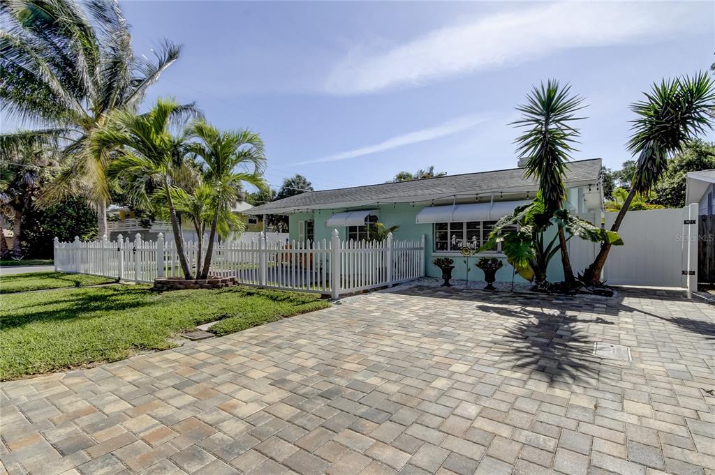 1907 2nd Street Indian Rocks Beach, FL 33785 - Photo 7 of 45