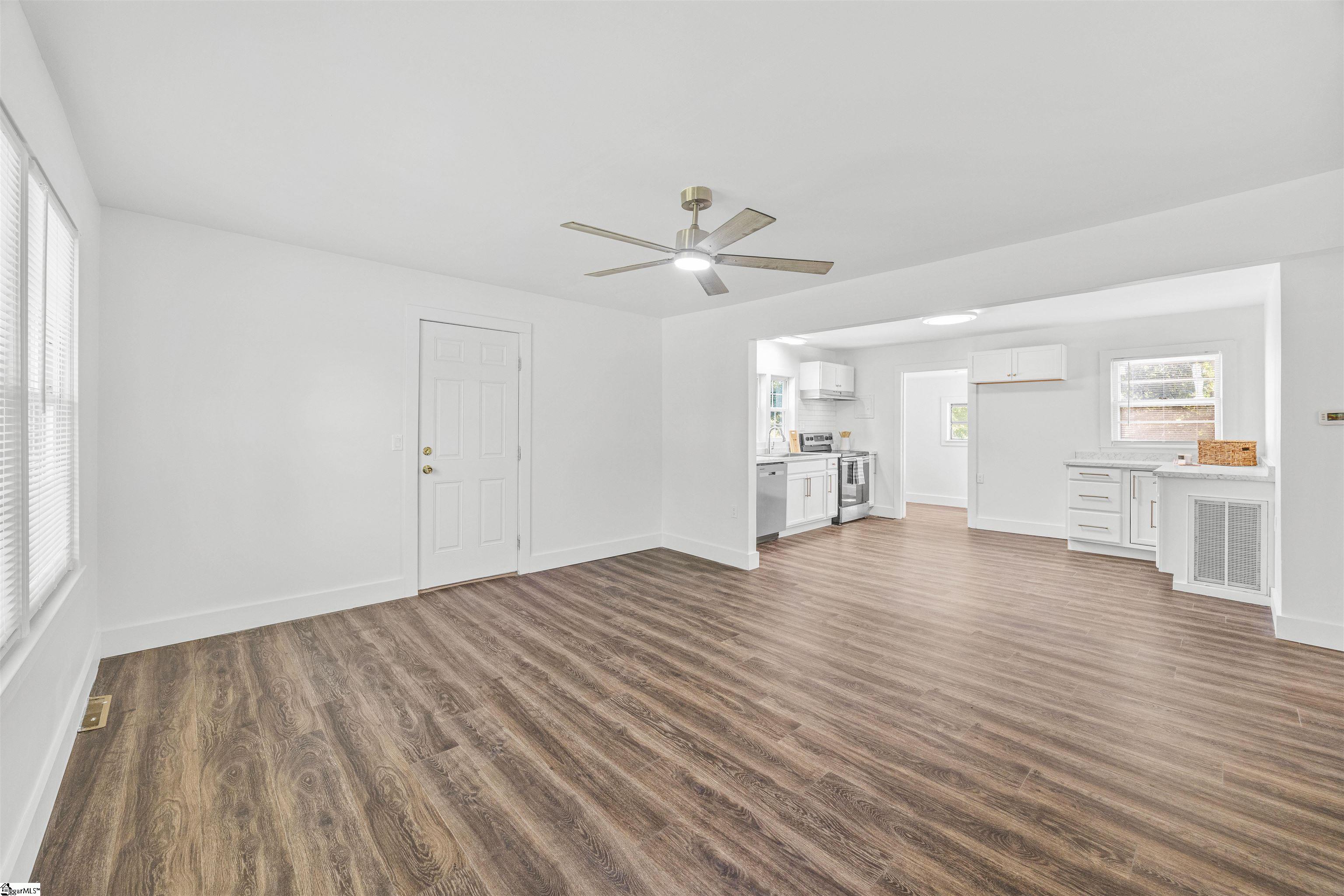 83 Blackstock Road Inman, SC 29349 - Photo 4 of 27