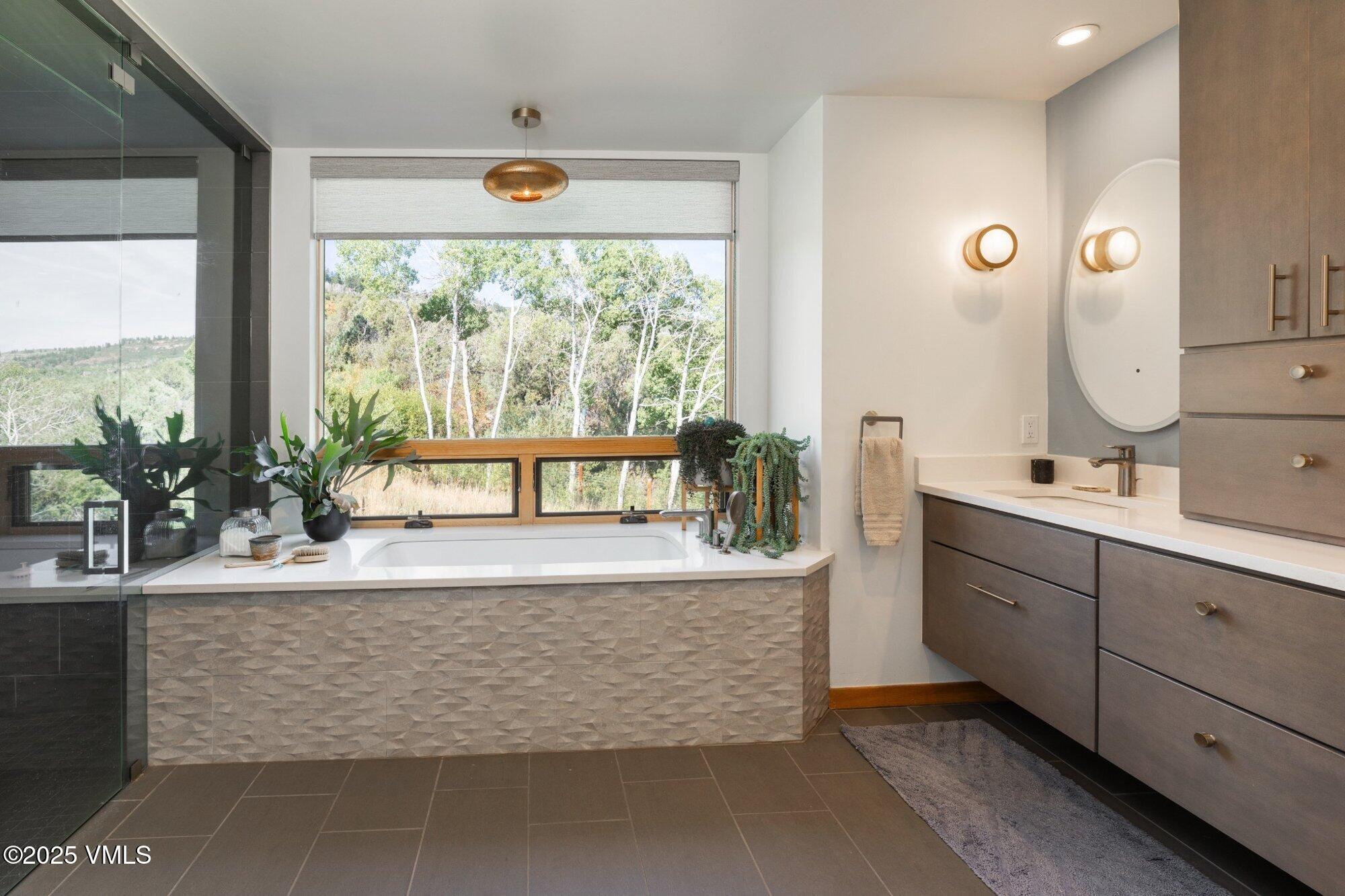 948 Wolcott Springs Road Wolcott, CO 81655 - Photo 7 of 45 948_wolcott_springs_rd_interior_primary_