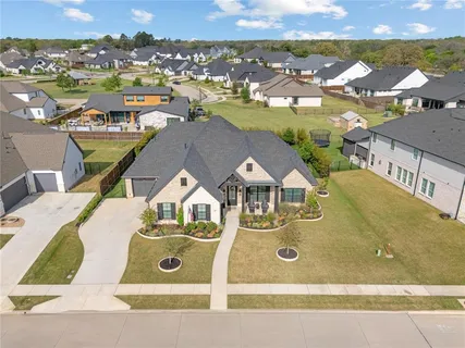 $825,000 | 187 Stirling Drive, Argyle, TX 76226