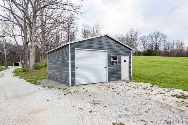 $309,900 | 161 Taylor School Road, Winfield, MO 63389