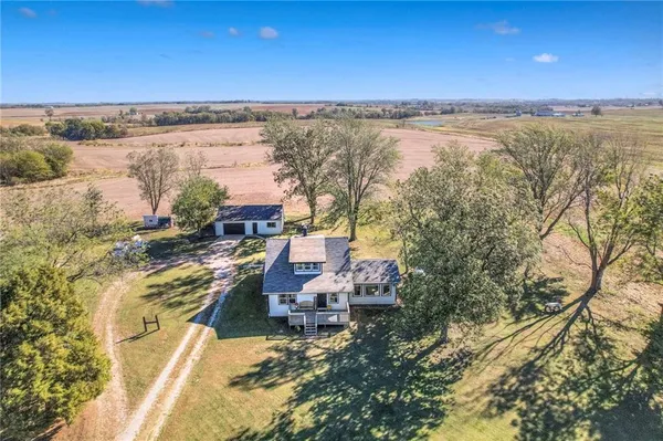 $349,900 | 8282 Highway 13, Higginsville, MO 64037