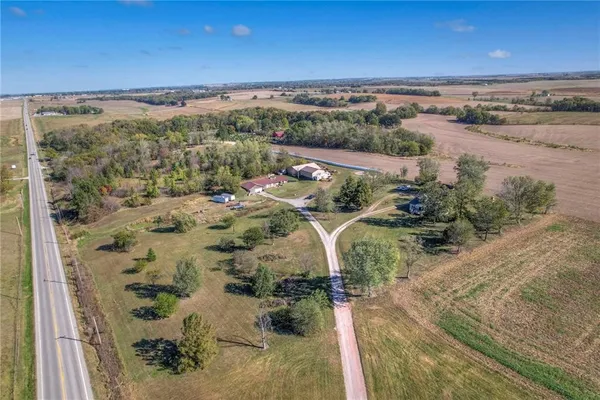 $349,900 | 8282 Highway 13, Higginsville, MO 64037