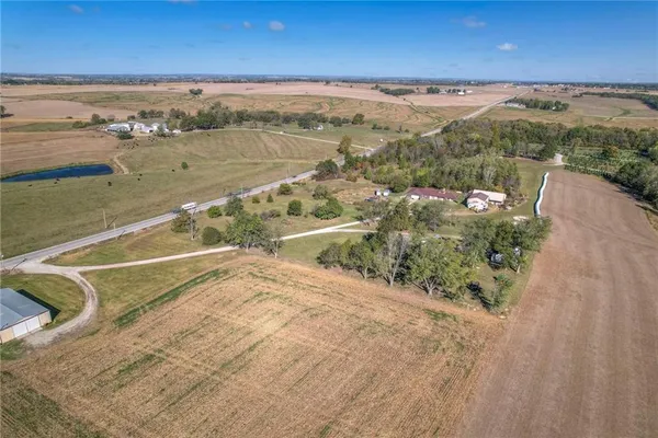 $349,900 | 8282 Highway 13, Higginsville, MO 64037