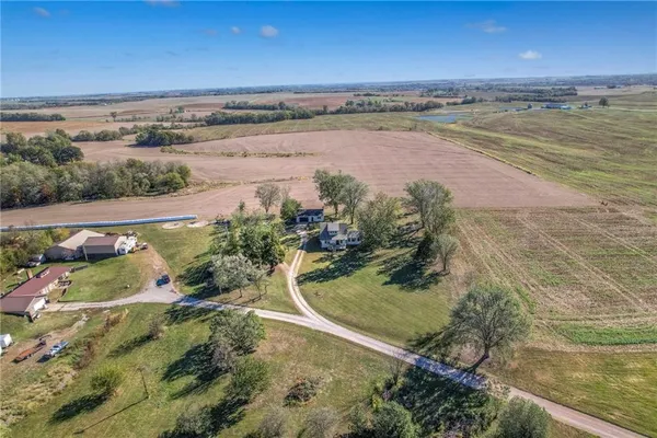 $349,900 | 8282 Highway 13, Higginsville, MO 64037