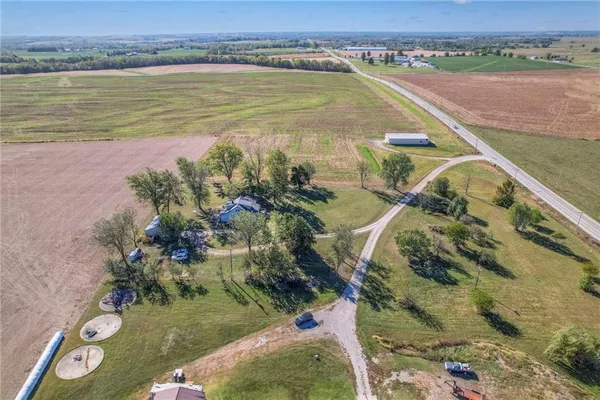 $349,900 | 8282 Highway 13, Higginsville, MO 64037