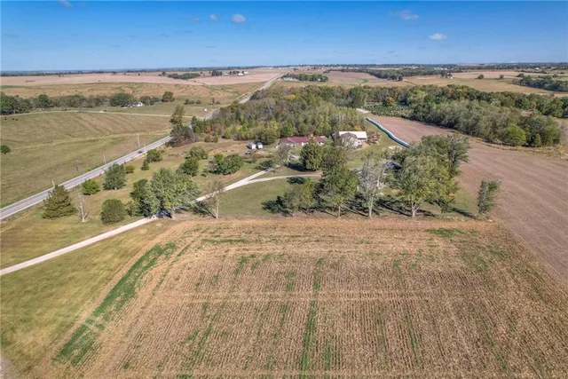 $357,400 | 8282 Highway 13, Higginsville, MO 64037