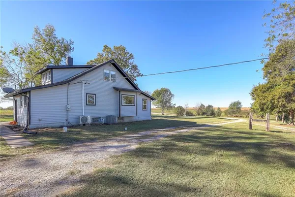 $349,900 | 8282 Highway 13, Higginsville, MO 64037