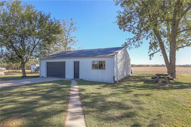 $357,400 | 8282 Highway 13, Higginsville, MO 64037