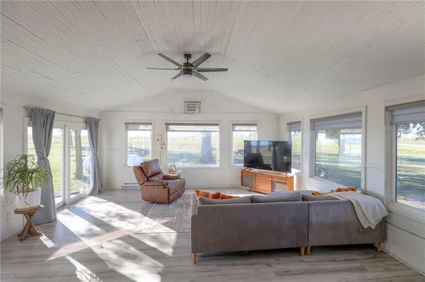 $349,900 | 8282 Highway 13, Higginsville, MO 64037