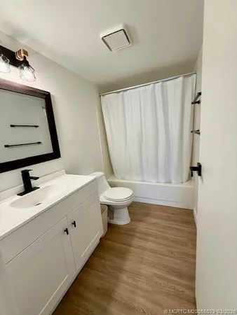 $159,900 | 2950 Southeast Ocean Boulevard, Unit 344, Stuart, FL 34996