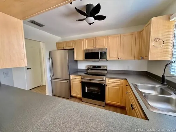 $159,900 | 2950 Southeast Ocean Boulevard, Unit 344, Stuart, FL 34996