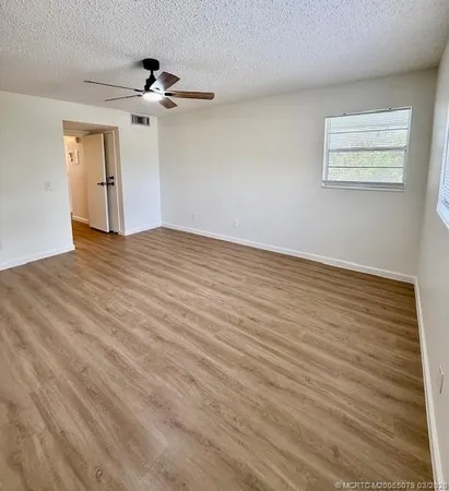 $159,900 | 2950 Southeast Ocean Boulevard, Unit 344, Stuart, FL 34996