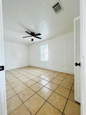 $1,300 | 728 Copeland Street, Rockdale, TX 76567