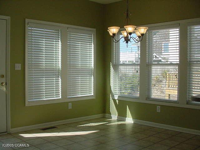 408 West Fort Macon Road, Unit B Atlantic Beach, NC 28512 - Photo 5 of 13 Dining Area