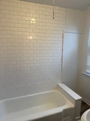 $1,595 | 259 Old Whitfield Street, Unit 1, Guilford, CT 06437